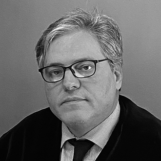César Girón