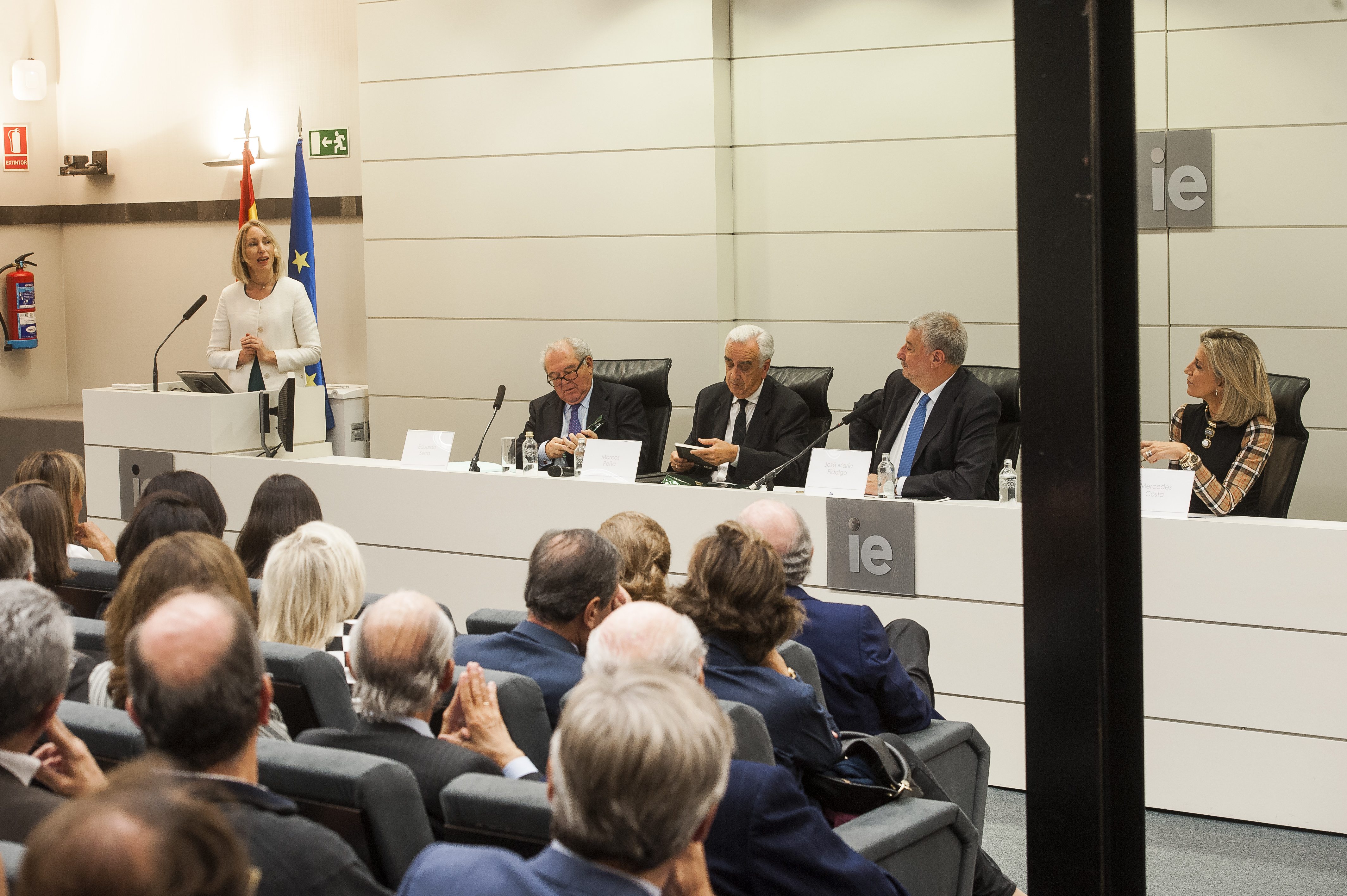 Presentación de El negociador efectivo, en IE Business School